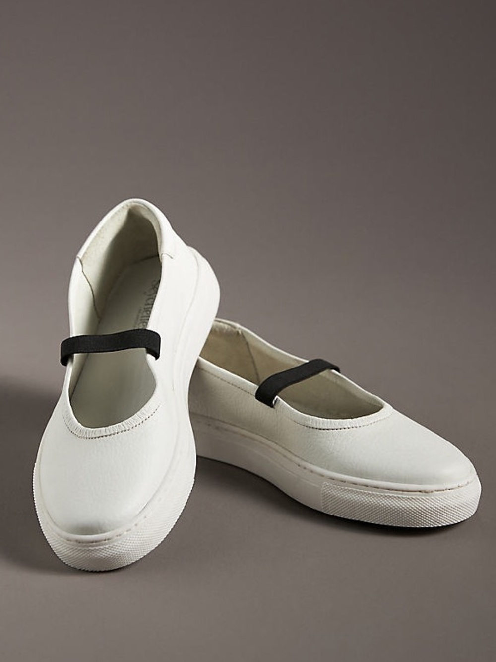 Seychelles Moon Child White Leather Flat with Black Mary-Jane Strap 8.5